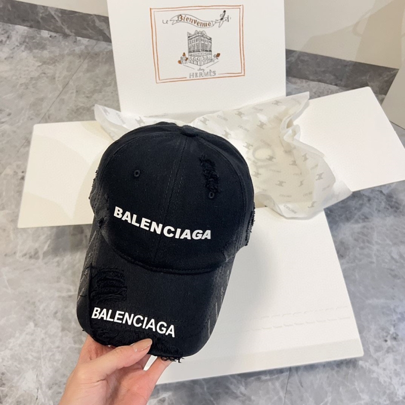 BALENCIAGA